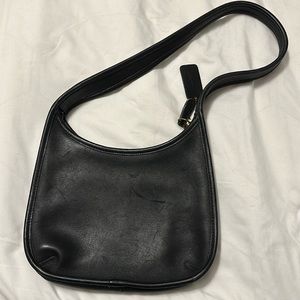 Vintage Coach Bag Leather Ergo Mini 9020 Purse Black small shoulder zip closure